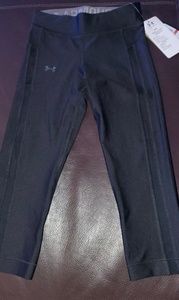 Xs under armour cropped pants